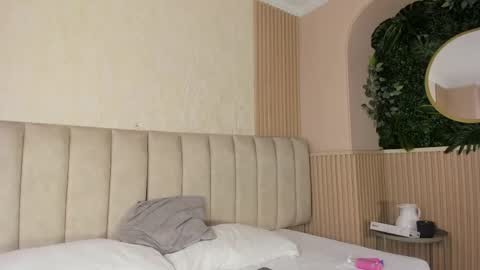 Naomi online show from 13, 4, 2026