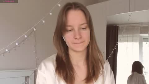 Naomi online show from 5, 7, 2026