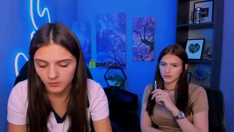 Snapshot of naomi_perl chatting on 10, 6, 2026 Naomi online show from 10, 6, 2026
