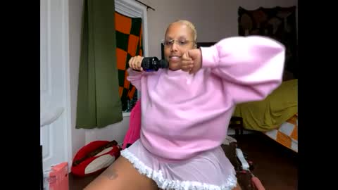 Naomigiirl6 online show from 23, 12, 2024