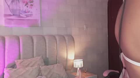 Snapshot of naomigray__ chatting on 15, 7, 2026 Naomi-Gray online show from 15, 7, 2026