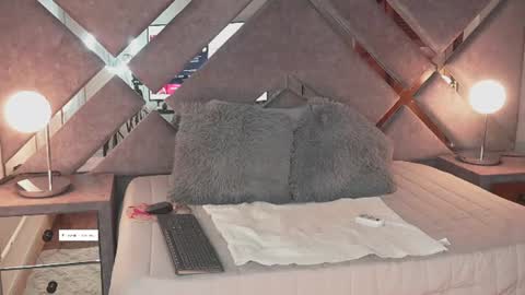 Snapshot of naomigray__ chatting on 28, 7, 2026 Naomi-Gray online show from 28, 7, 2026