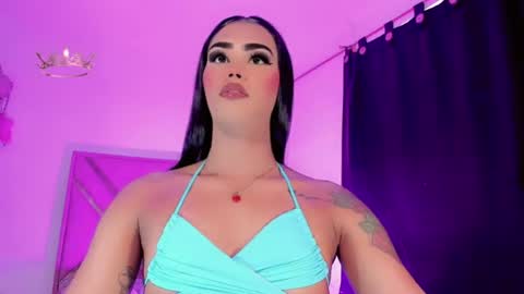 Snapshot of naomisaenz01 chatting on 23, 7, 2026 naomisaenz01 online show from 23, 7, 2026