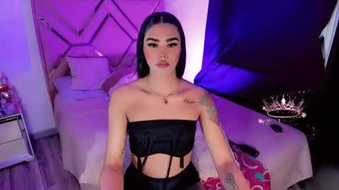 Snapshot of naomisaenz01 chatting on 28, 7, 2026 naomisaenz01 online show from 28, 7, 2026