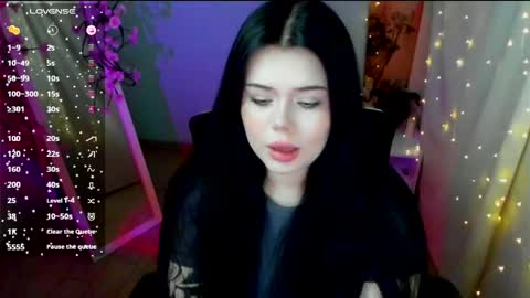 Snapshot of naomivibes chatting on 27, 4, 2026 Naomi online show from 27, 4, 2026