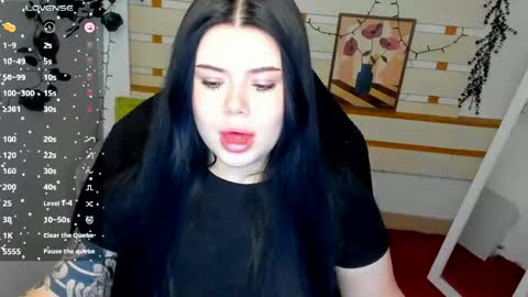 Snapshot of naomivibes chatting on 6, 5, 2026 Naomi online show from 6, 5, 2026