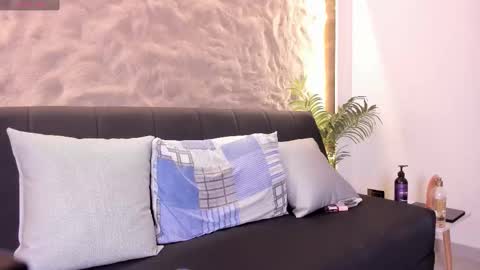 Snapshot of naomy_gyal chatting on 3, 2, 2026 I am Naomy online show from 3, 2, 2026