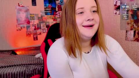 Naomy Rey online show from 2, 4, 2026