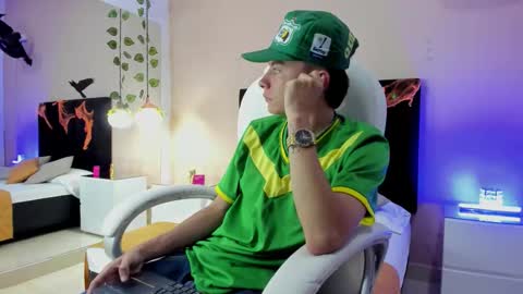 Nascary Fox online show from 21, 10, 2025