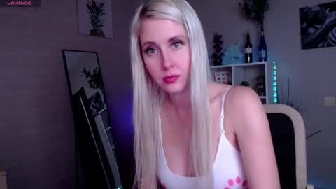 Snapshot of nastasya_cute chatting on 31, 1, 2025 Nastya online show from 31, 1, 2025