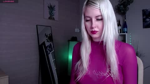 Snapshot of nastasya_cute chatting on 5, 2, 2025 Nastya online show from 5, 2, 2025