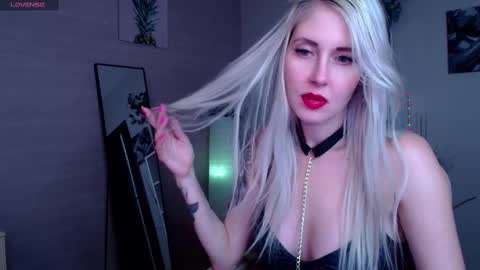 Snapshot of nastasya_cute chatting on 18, 2, 2025 Nastya online show from 18, 2, 2025