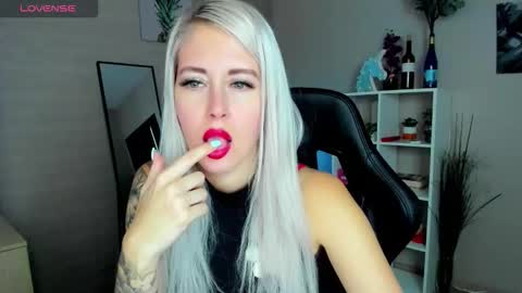 Snapshot of nastasya_cute chatting on 10, 9, 2025 Nastya online show from 10, 9, 2025