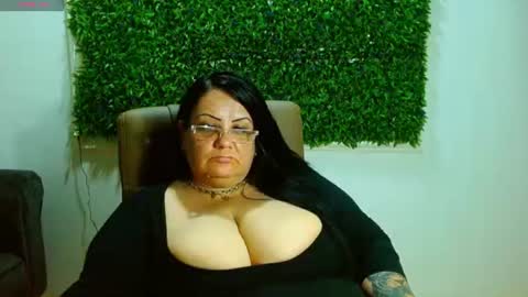 Snapshot of nastymilf34 chatting on 16, 7, 2026 Miss Pam online show from 16, 7, 2026