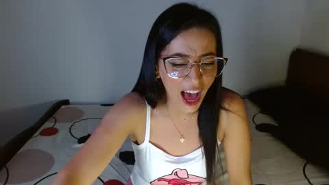 Snapshot of nat4youlove chatting on 12, 12, 2024 nathalia online show from 12, 12, 2024