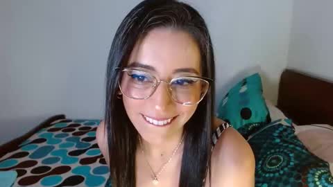 Snapshot of nat4youlove chatting on 19, 12, 2024 nathalia online show from 19, 12, 2024
