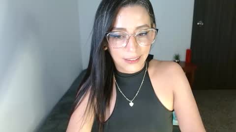 Snapshot of nat4youlove chatting on 1, 3, 2025 nathalia online show from 1, 3, 2025