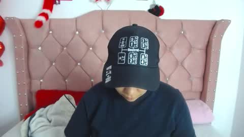 nat_evans8 online show from 22, 3, 2026