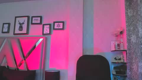 Natacha black online show from 19, 2, 2025