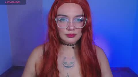 Snapshot of natalia_33 chatting on 6, 8, 2026 Natalia online show from 6, 8, 2026