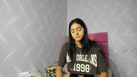 Naty  online show from 4, 1, 2025