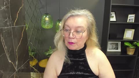 Snapshot of natalicloud chatting on 2, 12, 2024 NataliCloud online show from 2, 12, 2024