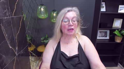 Snapshot of natalicloud chatting on 9, 12, 2024 NataliCloud online show from 9, 12, 2024