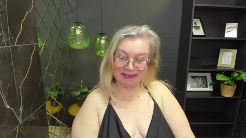 Snapshot of natalicloud chatting on 15, 12, 2024 NataliCloud online show from 15, 12, 2024