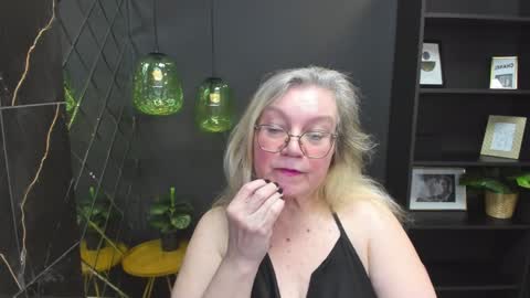 Snapshot of natalicloud chatting on 21, 12, 2024 NataliCloud online show from 21, 12, 2024