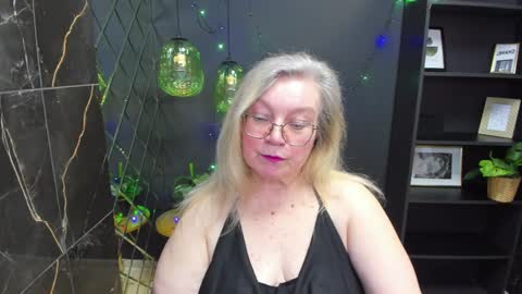 Snapshot of natalicloud chatting on 4, 1, 2025 NataliCloud online show from 4, 1, 2025