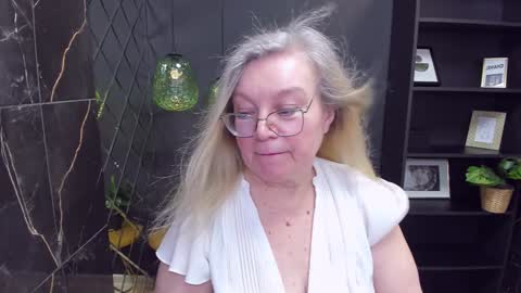 Snapshot of natalicloud chatting on 18, 1, 2025 NataliCloud online show from 18, 1, 2025