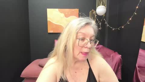 Snapshot of natalicloud chatting on 10, 2, 2025 NataliCloud online show from 10, 2, 2025