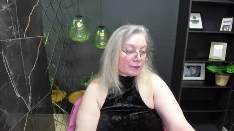 Snapshot of natalicloud chatting on 3, 3, 2025 NataliCloud online show from 3, 3, 2025