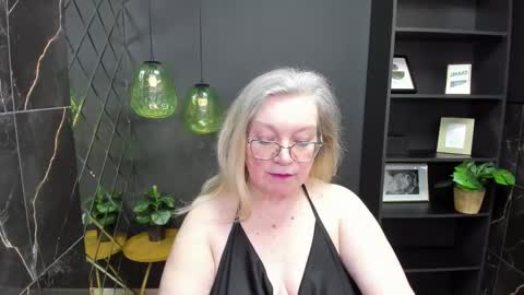 Snapshot of natalicloud chatting on 9, 3, 2025 NataliCloud online show from 9, 3, 2025