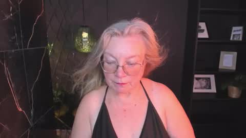 Snapshot of natalicloud chatting on 13, 10, 2025 NataliCloud online show from 13, 10, 2025