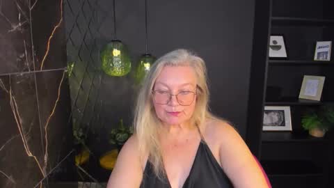 Snapshot of natalicloud chatting on 17, 10, 2025 NataliCloud online show from 17, 10, 2025