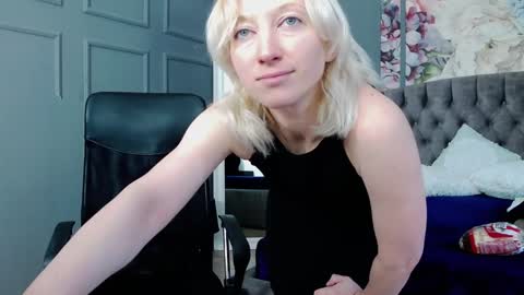 Natalie online show from 31, 12, 2024