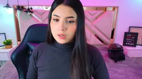 Snapshot of natalie_loffreda chatting on 15, 6, 2026 natalie online show from 15, 6, 2026