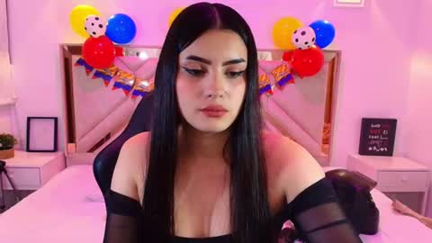 Snapshot of natalie_loffreda chatting on 10, 7, 2026 natalie online show from 10, 7, 2026