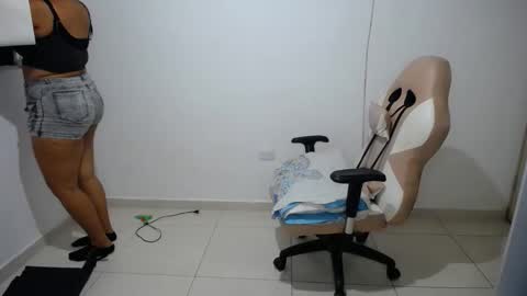 natalie_tits1 online show from 17, 1, 2026