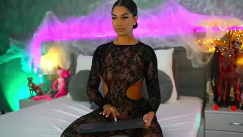Snapshot of nataliedelices chatting on 18, 10, 2025 nataliedelices online show from 18, 10, 2025