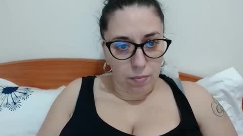 Snapshot of natally565656 chatting on 4, 1, 2025 natally online show from 4, 1, 2025