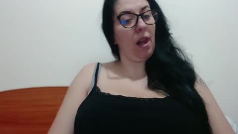 Snapshot of natally565656 chatting on 1, 2, 2025 natally online show from 1, 2, 2025