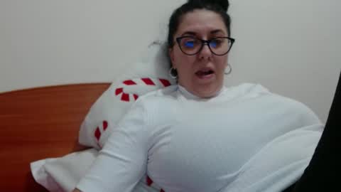 Snapshot of natally565656 chatting on 8, 2, 2025 natally online show from 8, 2, 2025