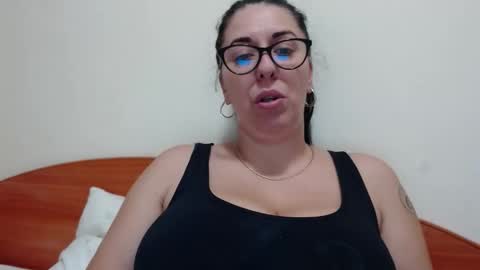 Snapshot of natally565656 chatting on 9, 10, 2025 natally online show from 9, 10, 2025