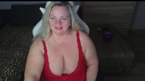 Natalli online show from 1, 1, 2025