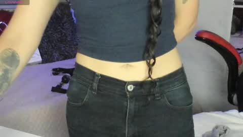 Snapshot of natasha__logan chatting on 5, 5, 2026 Natasha online show from 5, 5, 2026