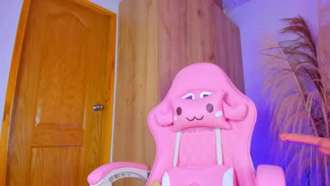 Snapshot of natasha_hartaman chatting on 3, 12, 2024 online show from 3, 12, 2024