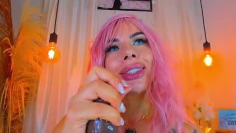 Snapshot of natasha_hartaman chatting on 4, 3, 2025 online show from 4, 3, 2025