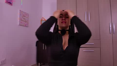 natasha_klump online show from 10, 6, 2026